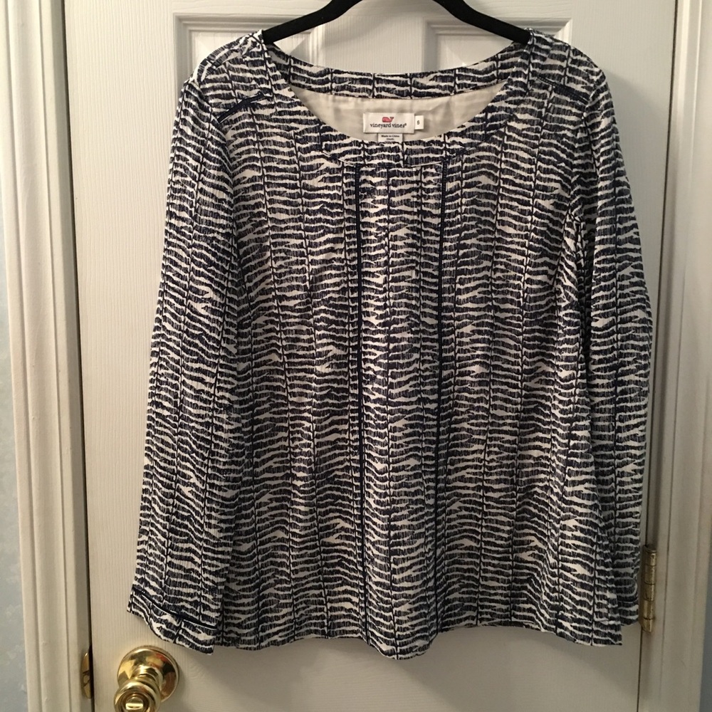 Vineyard Vines Women’s Navy & White Snake Skin Print Blouse Size 6 Flowy Work